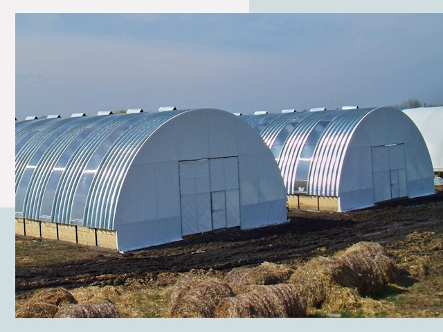 Сельскохозяйственные здания в Барнауле