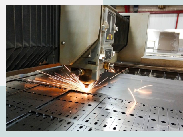 Лазерная резка металла в Барнауле от 607 руб.